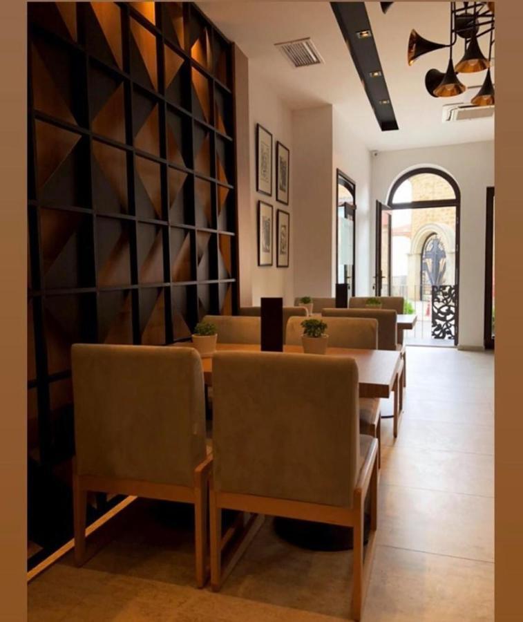 L'Hotelpz Призрен Экстерьер фото